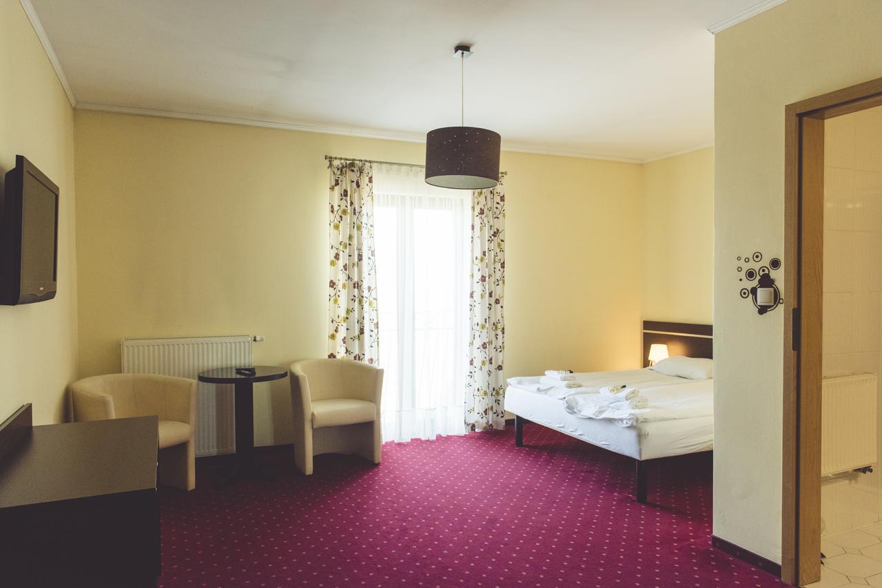 Hotel Odejewscy Chojnice Dış mekan fotoğraf